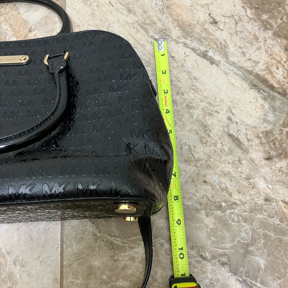 Michael Kors Cindy Large Dome Satchel - Picture 4 of 5